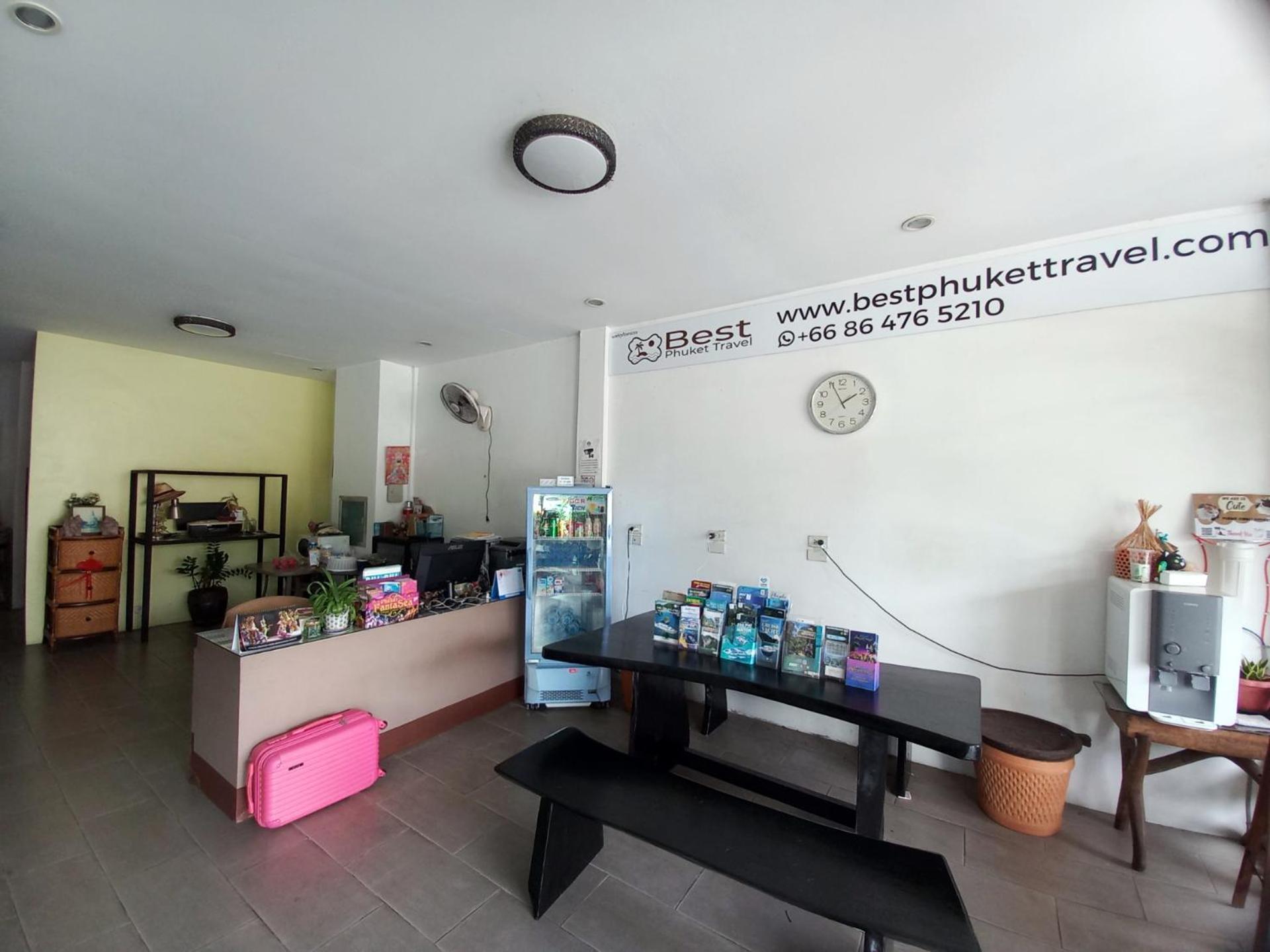 In Phuket House Hotel Екстериор снимка