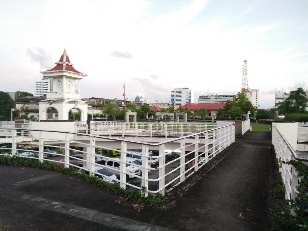 In Phuket House Hotel Екстериор снимка