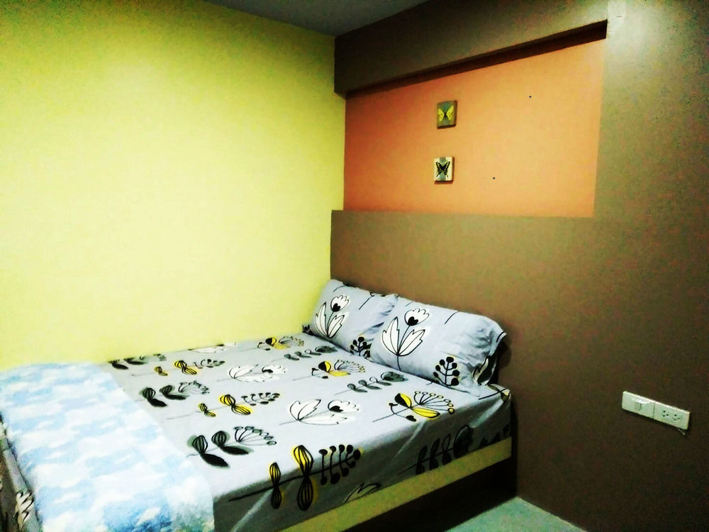 In Phuket House Hotel Екстериор снимка