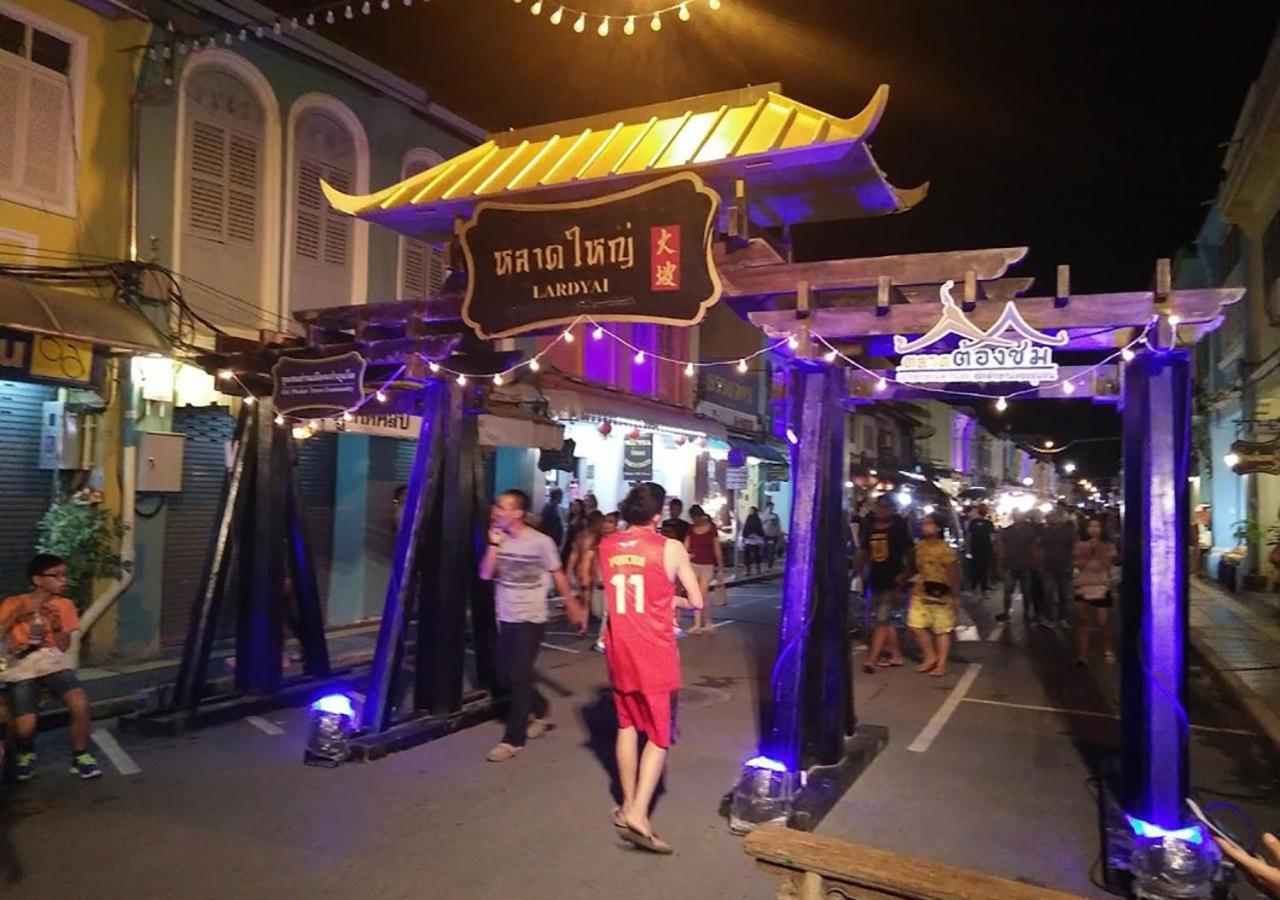 In Phuket House Hotel Екстериор снимка
